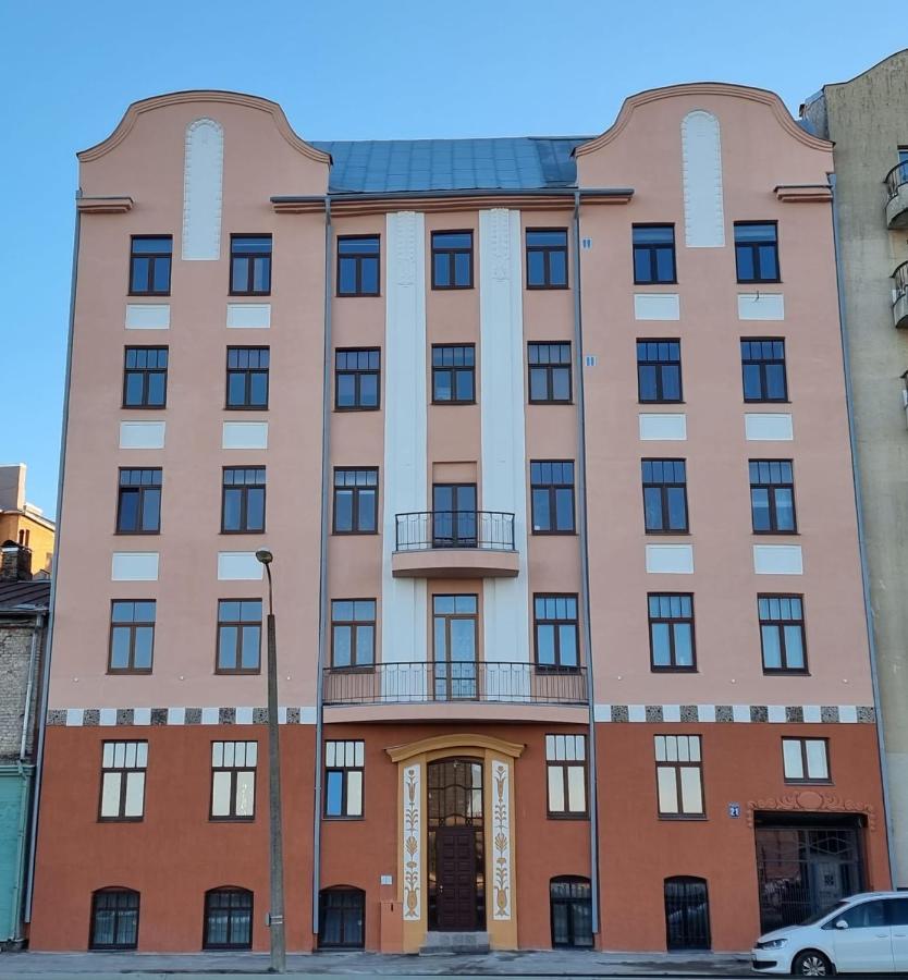 Riverside Promenade Apartment Riga Esterno foto