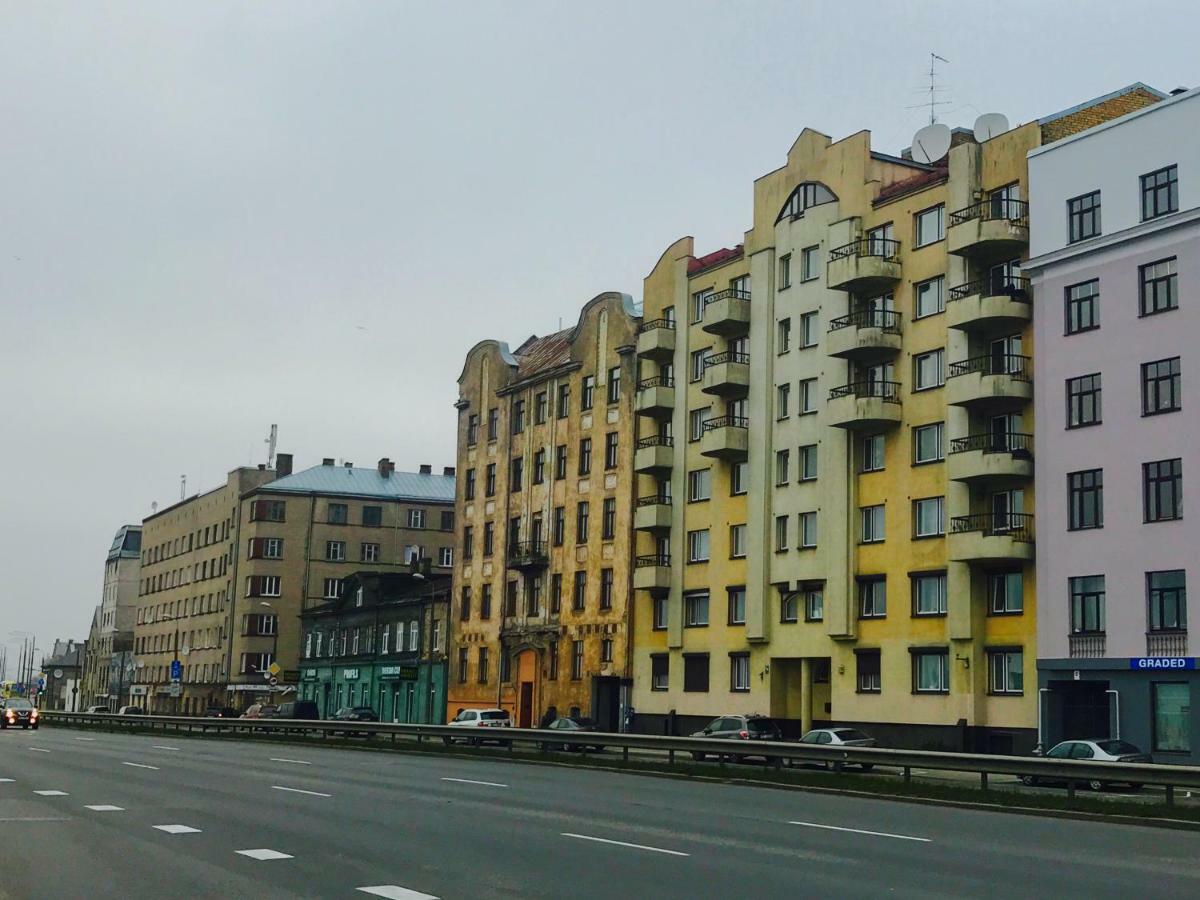 Riverside Promenade Apartment Riga Esterno foto